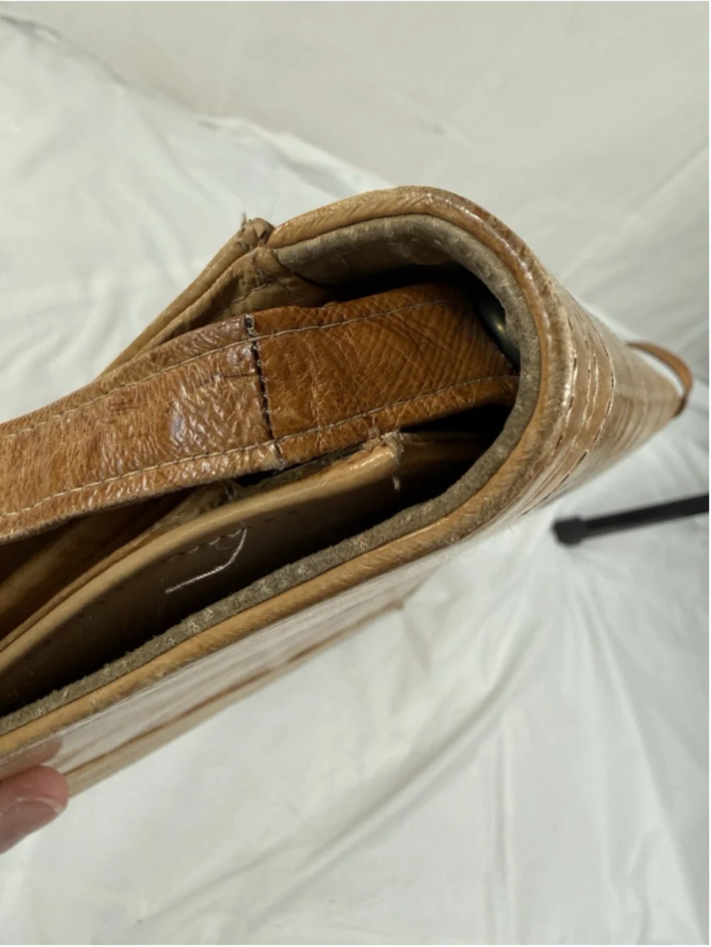 Vintage 80's Sunco Genuine Eel Skin Messenger Bag in beige